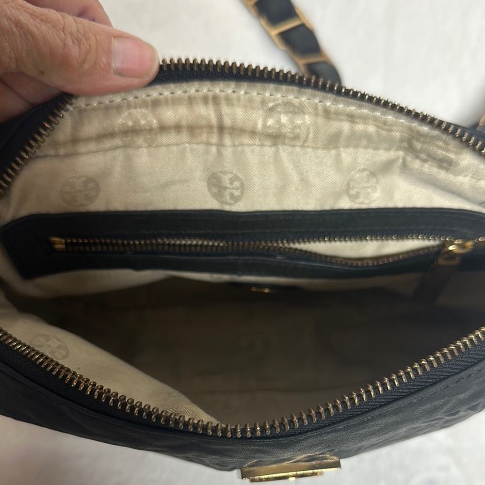 Tory Burch Black Crossbody Bag - Picture 14 of 16